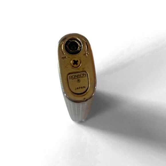 Vintage Ronson Varaflame 18KGP Butane Lighter - Picture 3 of 3